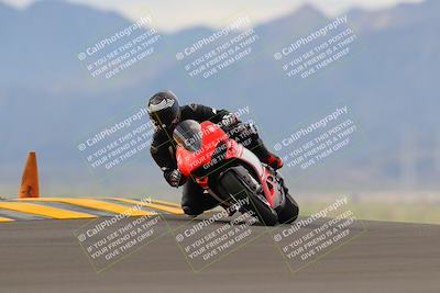 media/Sep-11-2022-SoCal Trackdays (Sun) [[81b7e951af]]/Turn 9 (930am)/